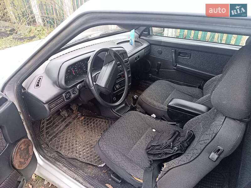 Хетчбек ВАЗ / Lada 2113 Samara 2005 в Козині фото Хетчбек ВАЗ / Lada 2113 Samara 2005 в Козині