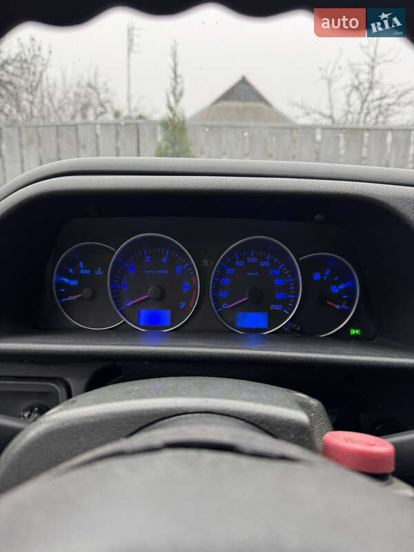 Хетчбек ВАЗ / Lada 2113 Samara 2008 в Житомирі фото 14 Хетчбек ВАЗ / Lada 2113 Samara 2008 в Житомирі