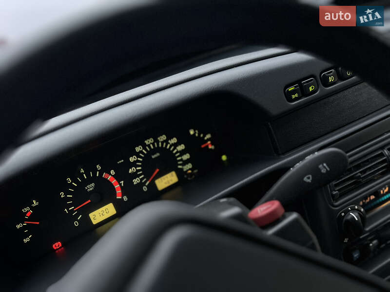 Хэтчбек ВАЗ / Lada 2113 Samara 2012 в Харькове