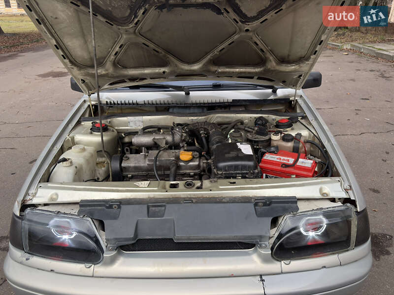 Хэтчбек ВАЗ / Lada 2113 Samara 2005 в Емильчине