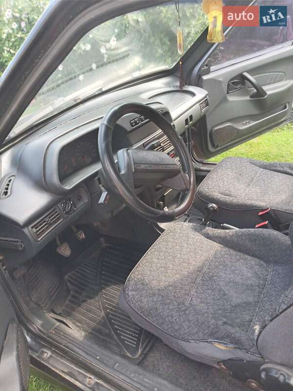 Хетчбек ВАЗ / Lada 2114 Samara 2008 в Чернівцях фото 3 Хетчбек ВАЗ / Lada 2114 Samara 2008 в Чернівцях