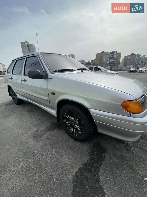 Хэтчбек ВАЗ / Lada 2114 Samara 2011 в Киеве