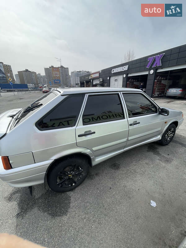 Хэтчбек ВАЗ / Lada 2114 Samara 2011 в Киеве