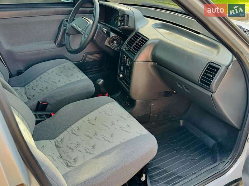 Хэтчбек ВАЗ / Lada 2114 Samara 2007 в Днепре