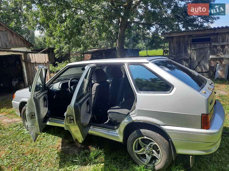 Хэтчбек ВАЗ / Lada 2114 Samara 2010 в Конотопе