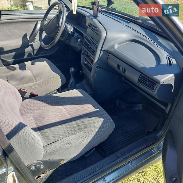 Хетчбек ВАЗ / Lada 2114 Samara 2011 в Береговому фото 5 Хетчбек ВАЗ / Lada 2114 Samara 2011 в Береговому