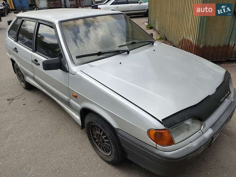 Хэтчбек ВАЗ 2114 Samara 2004 в 