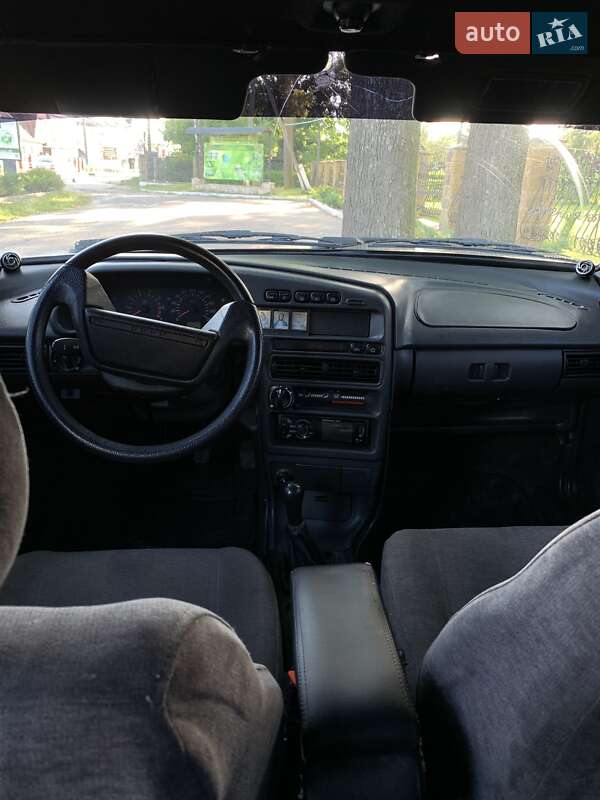 Хэтчбек ВАЗ / Lada 2114 Samara 2004 в Олевске фото 7 Хэтчбек ВАЗ / Lada 2114 Samara 2004 в Олевске