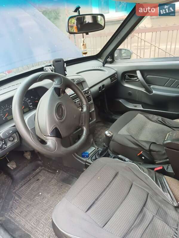 Хетчбек ВАЗ / Lada 2114 Samara 2005 в Шептицькому фото 7 Хетчбек ВАЗ / Lada 2114 Samara 2005 в Шептицькому