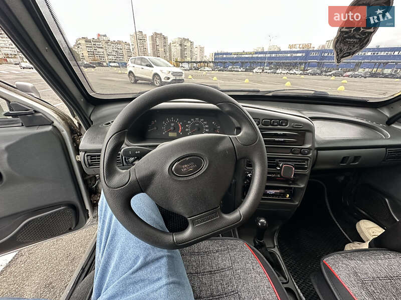 Хетчбек ВАЗ / Lada 2114 Samara 2005 в Києві