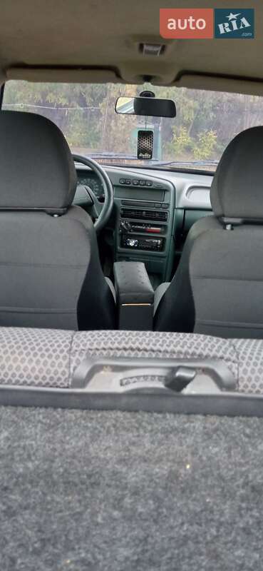 Хэтчбек ВАЗ / Lada 2114 Samara 2013 в Кременчуге фото 16 Хэтчбек ВАЗ / Lada 2114 Samara 2013 в Кременчуге