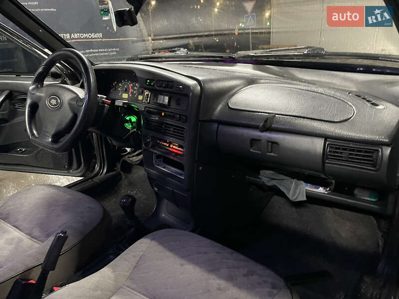 Хэтчбек ВАЗ / Lada 2114 Samara 2004 в Львове