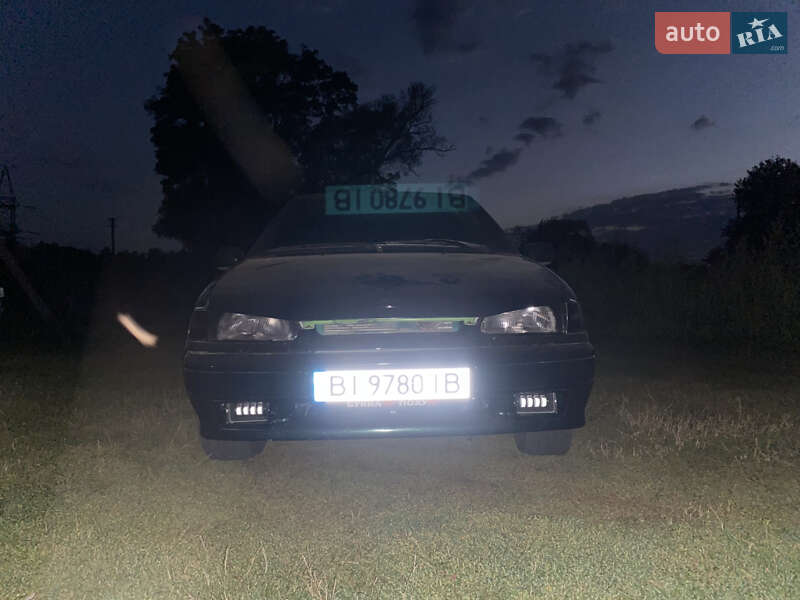 Хетчбек ВАЗ / Lada 2114 Samara 2004 в Гребінці