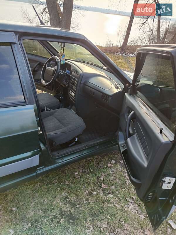 Хэтчбек ВАЗ / Lada 2114 Samara 2004 в Летичеве