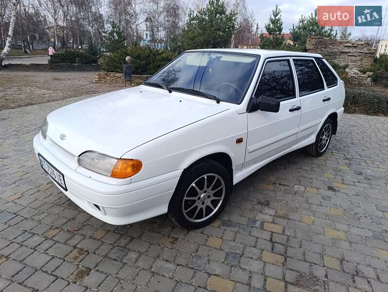 Хэтчбек ВАЗ / Lada 2114 Samara 2011 в Харькове фото 10 Хэтчбек ВАЗ / Lada 2114 Samara 2011 в Харькове