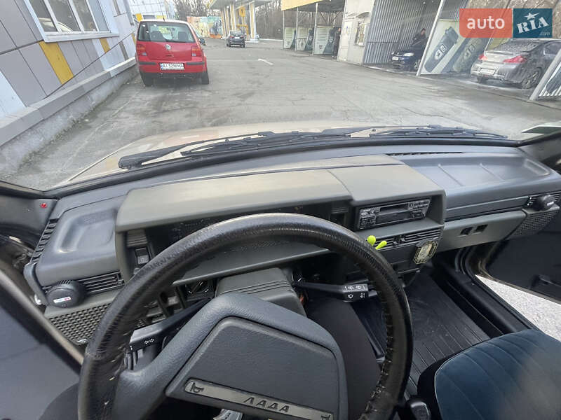 Седан ВАЗ / Lada 2115 Samara 1998 в Киеве