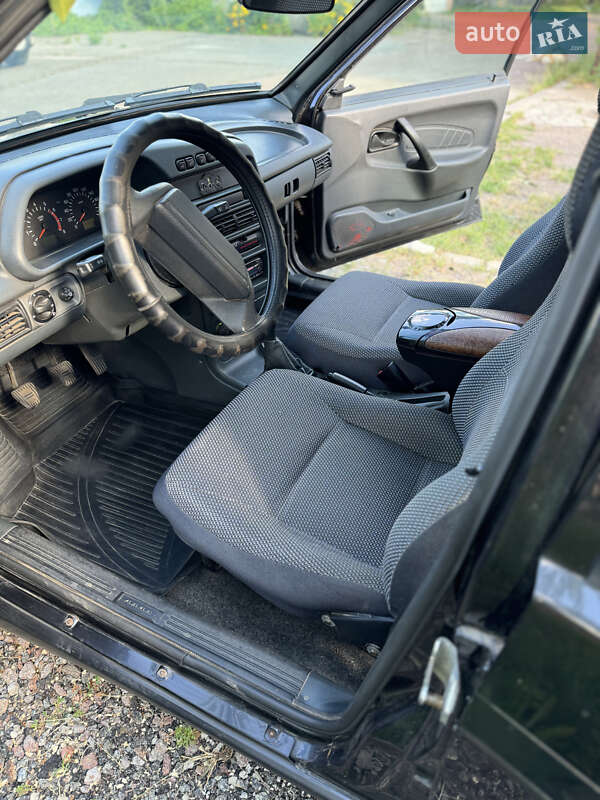 Седан ВАЗ / Lada 2115 Samara 2011 в Чернигове