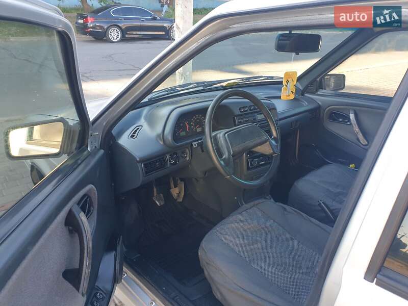 Седан ВАЗ / Lada 2115 Samara 2012 в Каменском фото 5 Седан ВАЗ / Lada 2115 Samara 2012 в Каменском