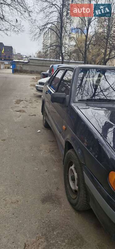 Седан ВАЗ / Lada 2115 Samara 2004 в Киеве