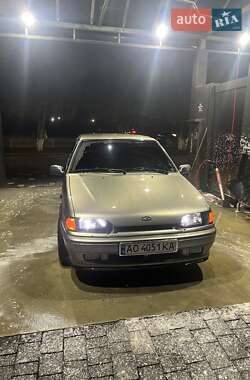 Седан ВАЗ / Lada 2115 Samara 2001 в Ужгороде