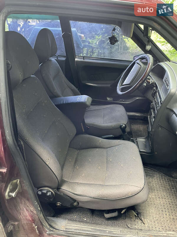 Седан ВАЗ / Lada 2115 Samara 2005 в Белогорье