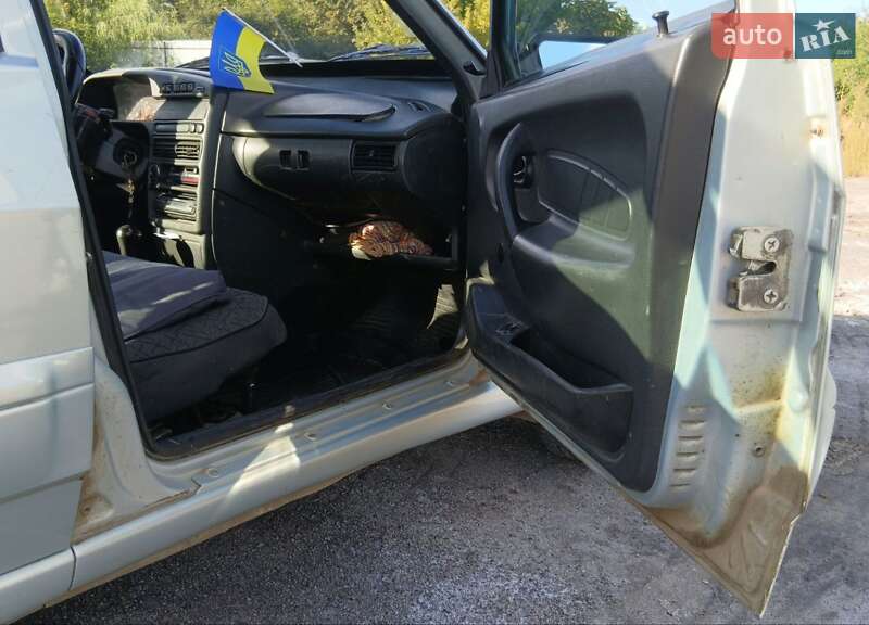 Седан ВАЗ / Lada 2115 Samara 2004 в Немирові