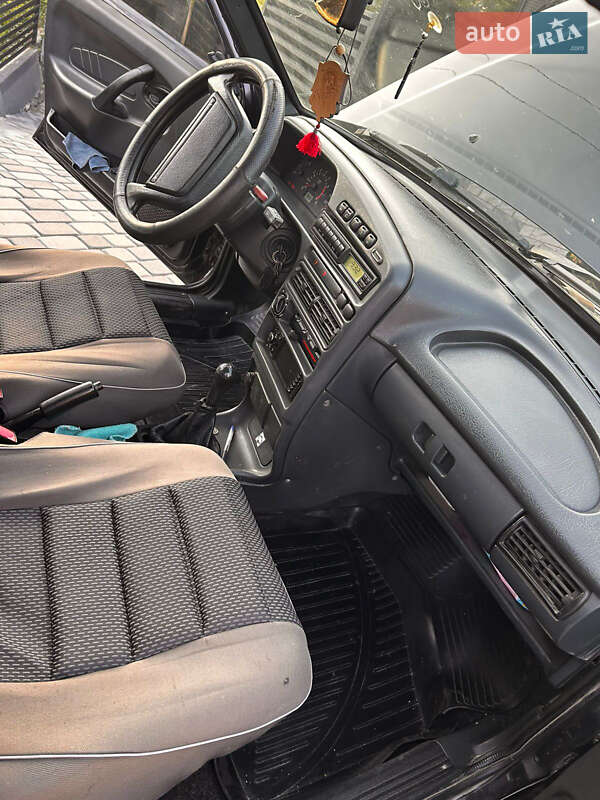 Седан ВАЗ / Lada 2115 Samara 2010 в Вижниці