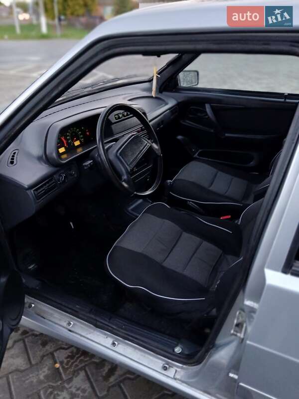 Седан ВАЗ / Lada 2115 Samara 2012 в Новому Бузі