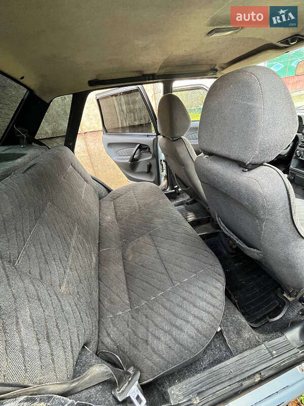 Седан ВАЗ / Lada 2115 Samara 2004 в Рівному фото 3 Седан ВАЗ / Lada 2115 Samara 2004 в Рівному