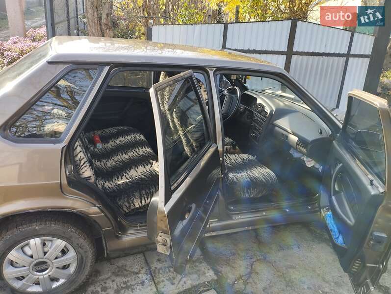 Седан ВАЗ / Lada 2115 Samara 2008 в Чернівцях фото 3 Седан ВАЗ / Lada 2115 Samara 2008 в Чернівцях