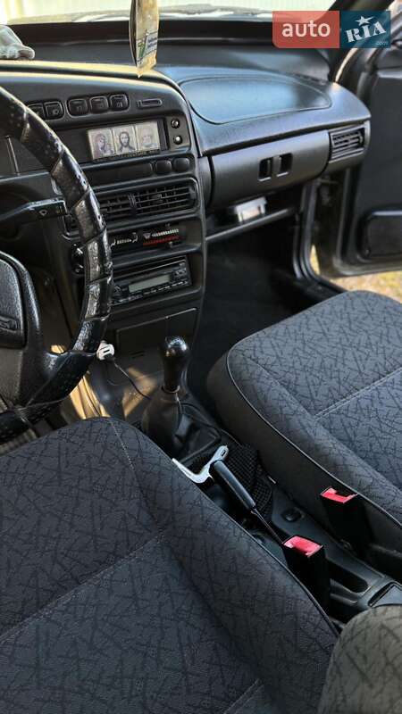 Седан ВАЗ / Lada 2115 Samara 2004 в Вижниці