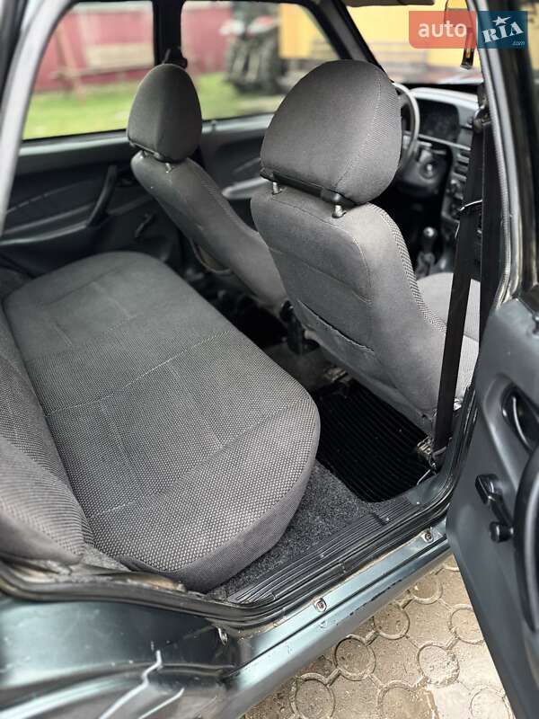 Седан ВАЗ / Lada 2115 Samara 2010 в Чернівцях
