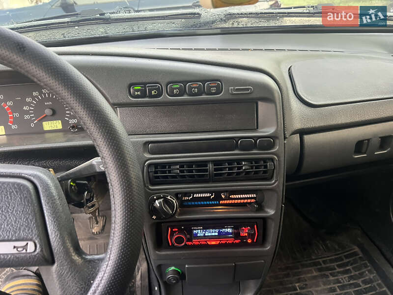 Седан ВАЗ / Lada 2115 Samara 2001 в Рени фото 7 Седан ВАЗ / Lada 2115 Samara 2001 в Рени