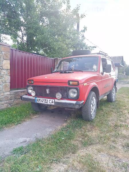 Внедорожник / Кроссовер ВАЗ / Lada 2121 Нива 1990 в Олевске