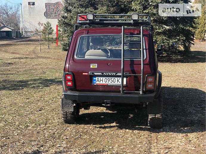 Позашляховик / Кросовер ВАЗ / Lada 2121 Нива 1986 в Покровську
