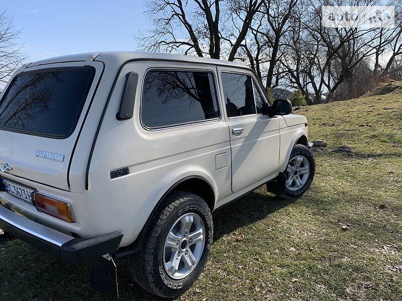 Позашляховик / Кросовер ВАЗ / Lada 2121 Нива 1987 в Львові фото 9 Позашляховик / Кросовер ВАЗ / Lada 2121 Нива 1987 в Львові