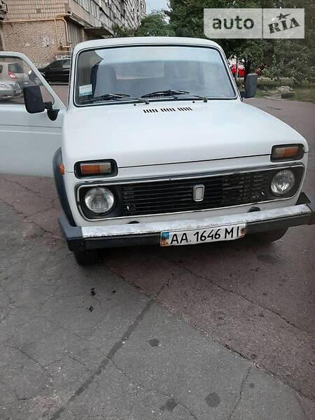 Универсал ВАЗ / Lada 2121 Нива 1981 в Киеве