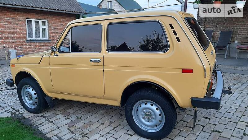 Внедорожник / Кроссовер ВАЗ / Lada 2121 Нива 1982 в Шептицькому