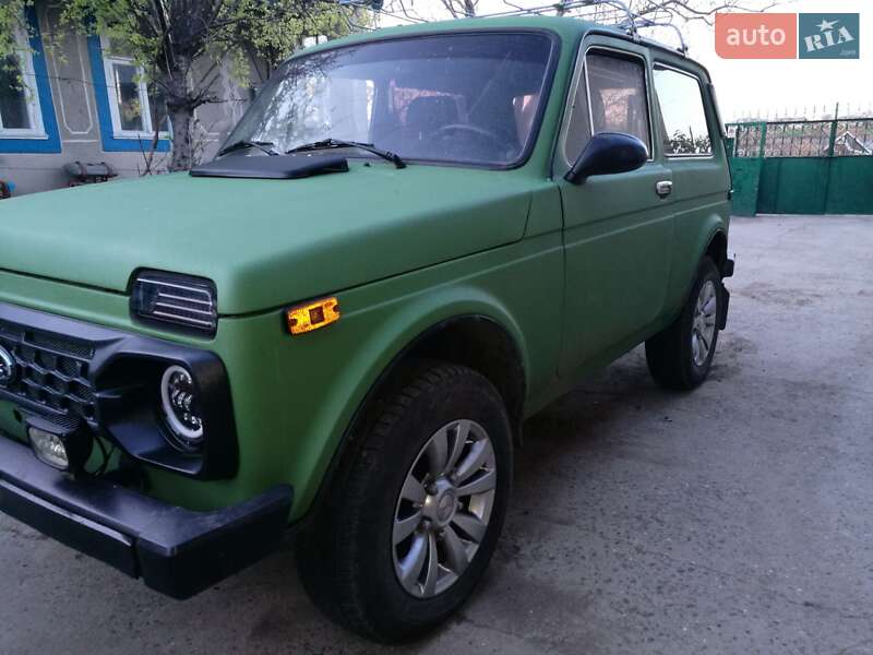 Позашляховик / Кросовер ВАЗ / Lada 2121 Нива 1980 в Білгороді-Дністровському