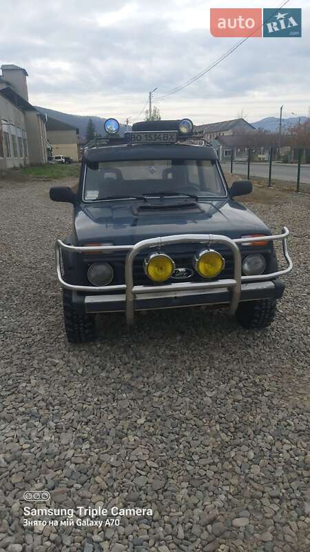 Хэтчбек ВАЗ / Lada 2121 Нива 1996 в Вижнице