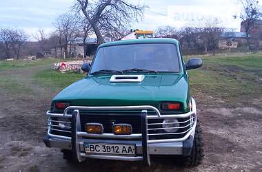Позашляховик / Кросовер ВАЗ / Lada 2121 Нива 2001 в Старому Самборі