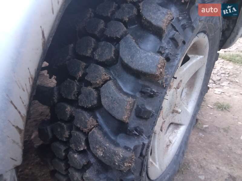 Позашляховик / Кросовер ВАЗ / Lada 2121 Нива 2001 в Старому Самборі