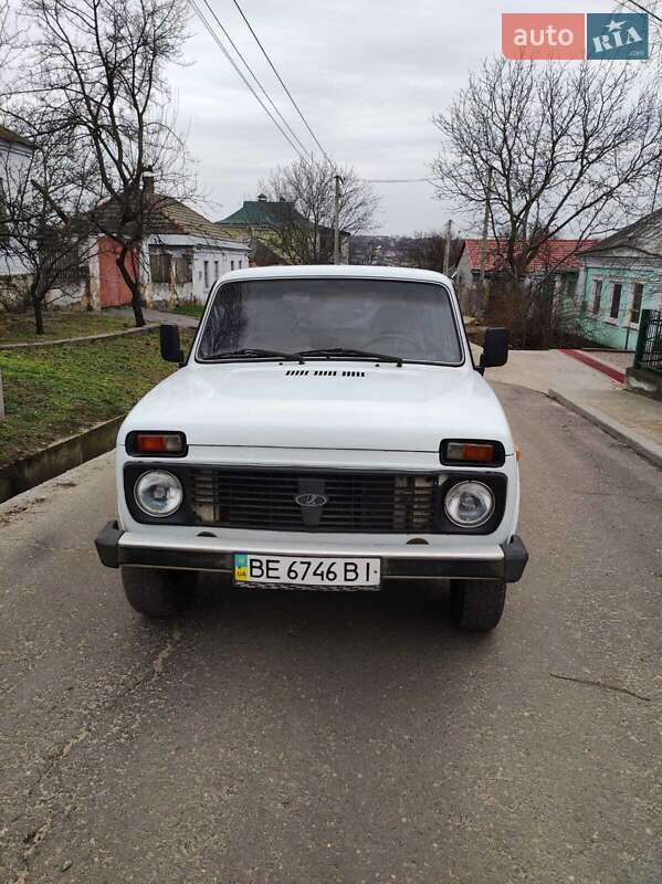 Позашляховик / Кросовер ВАЗ / Lada 2121 Нива 1992 в Миколаєві