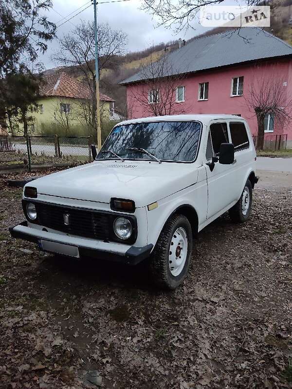 Універсал ВАЗ / Lada 2121 Нива 1986 в Рахові