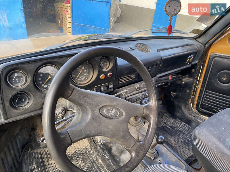Позашляховик / Кросовер ВАЗ / Lada 2121 Нива 1982 в Новій Ушиці