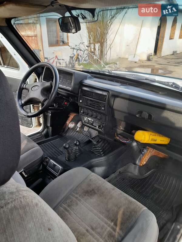 Внедорожник / Кроссовер ВАЗ / Lada 2121 Нива 1994 в Черновцах