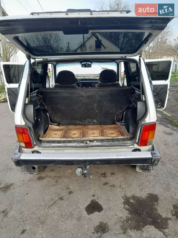 Внедорожник / Кроссовер ВАЗ / Lada 2121 Нива 1994 в Черновцах