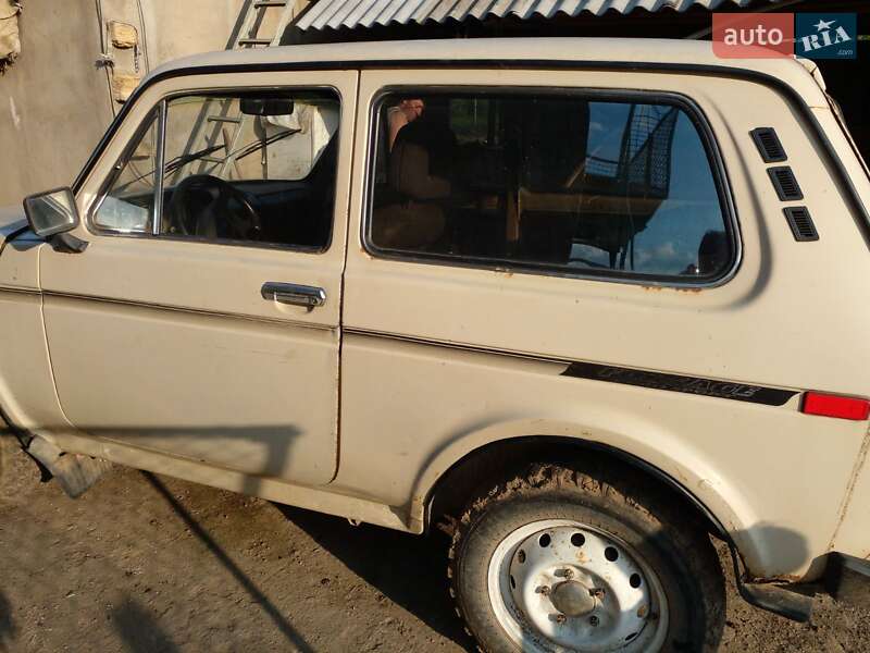 Позашляховик / Кросовер ВАЗ / Lada 2121 Нива 1991 в Одесі