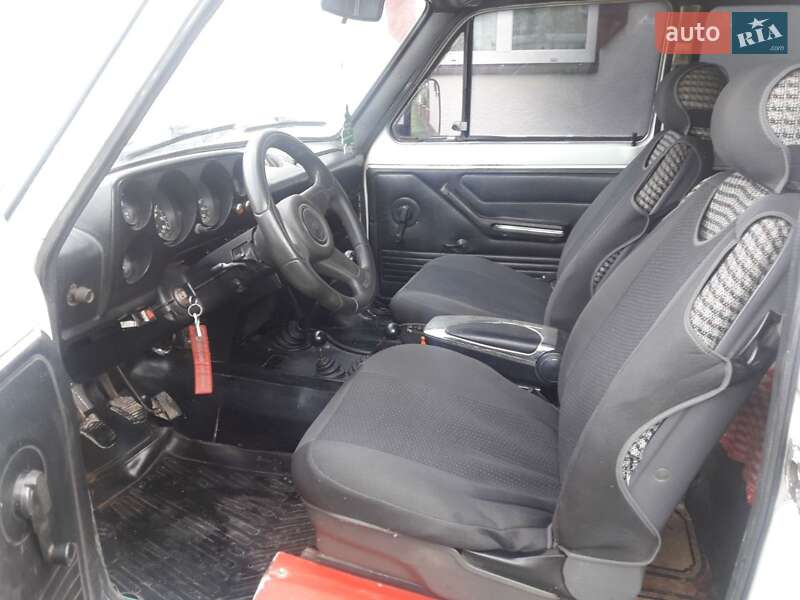 Позашляховик / Кросовер ВАЗ / Lada 2121 Нива 1990 в Чорткові