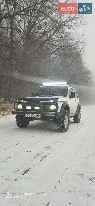 Позашляховик / Кросовер ВАЗ / Lada 2121 Нива 1990 в Чорткові